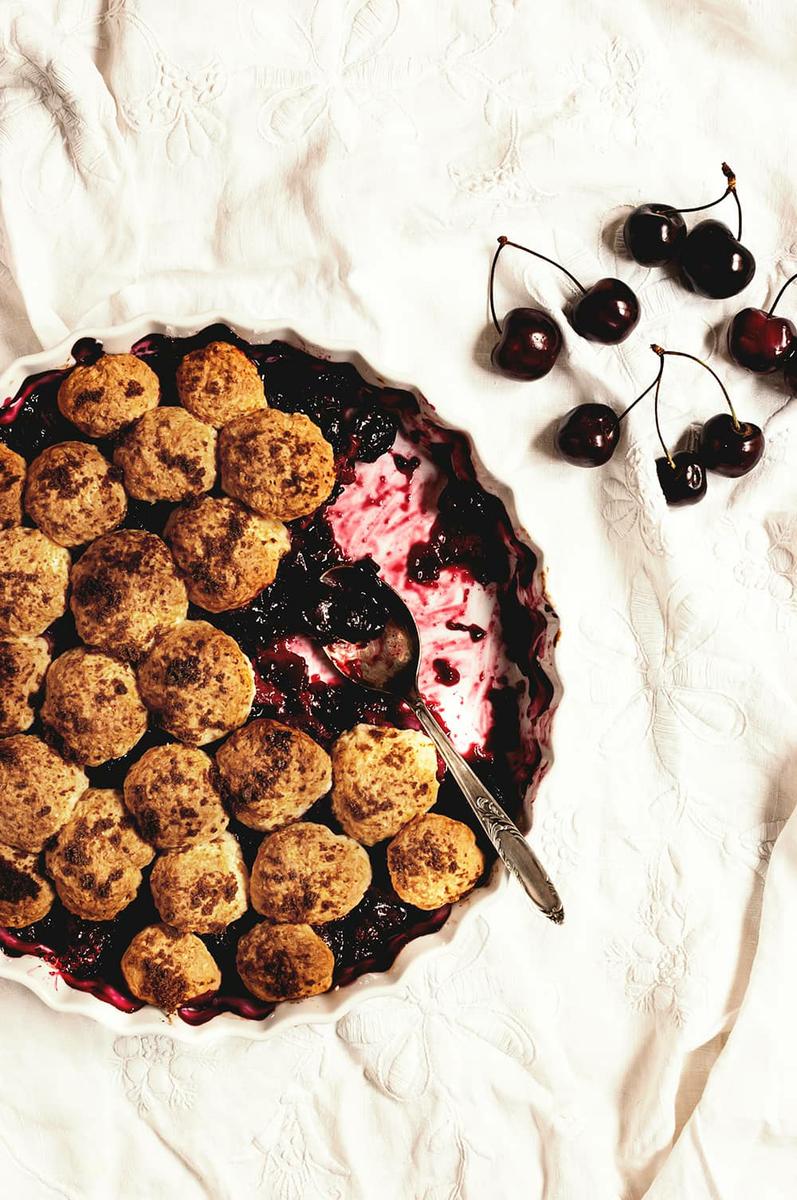 Como hacer Cobbler de cereza y frambuesa