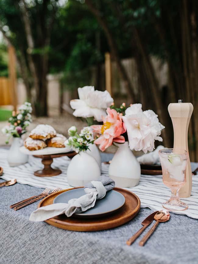 Una mesa bonita y un brunch en el jardín