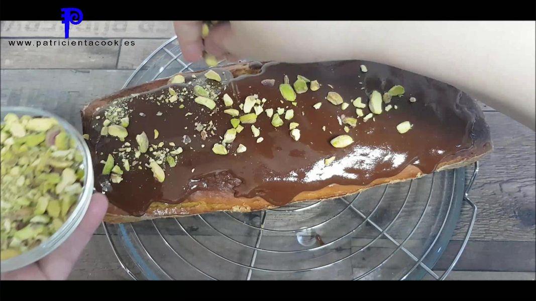 Bizcocho de aguacate y pistachos