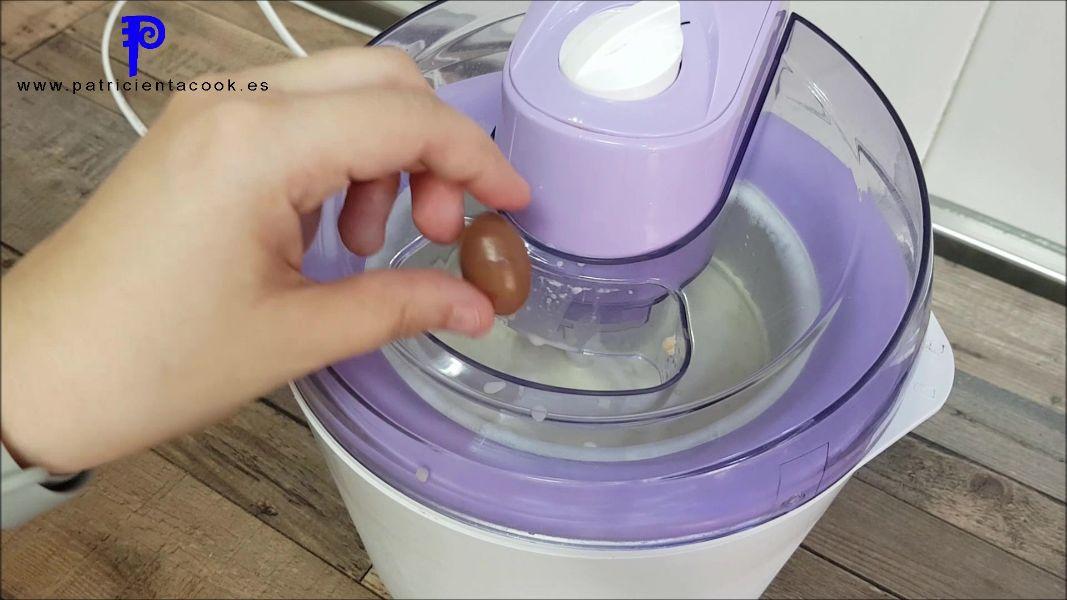 Helado de Choco Bons con heladera eléctrica Silvercrest de Lidl