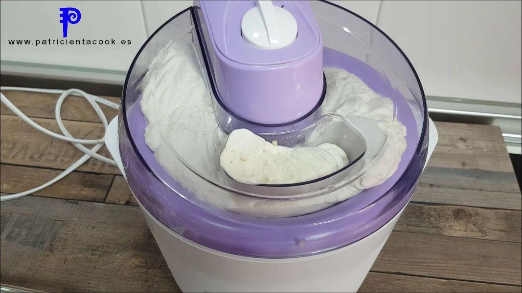 Helado de Choco Bons con heladera eléctrica Silvercrest de Lidl