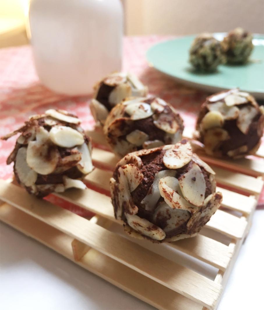 bombones naranja y almendras