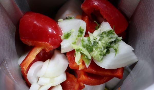 Ponemos la verdura para trocear