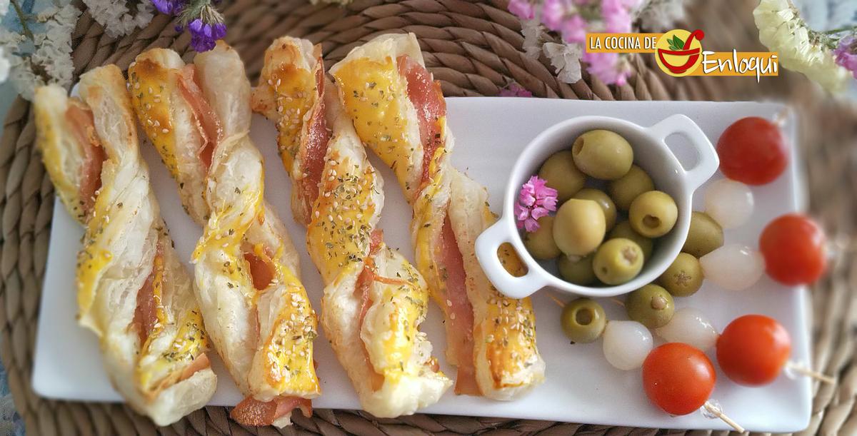 Palitos de hojaldre con jamón
