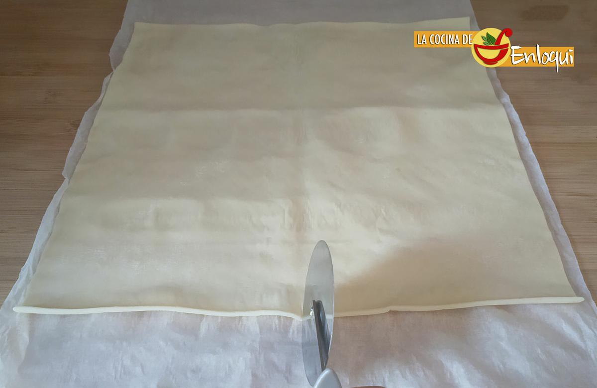 Palitos de hojaldre con jamón