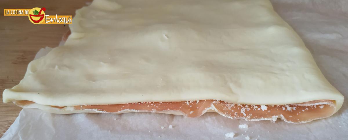 Palitos de hojaldre con jamón