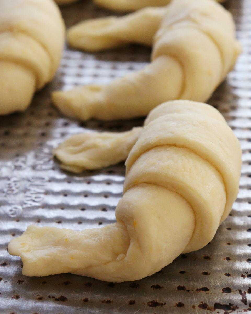 como dar forma medialunas manteca