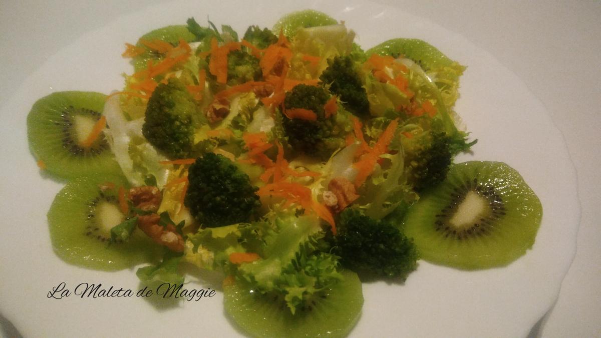 ensalada de brócoli y escarola