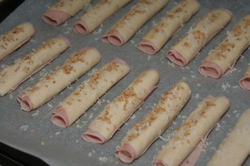 enrollados de jamon y queso