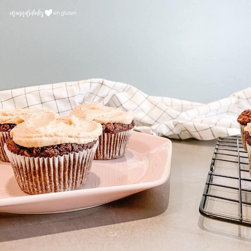 cupcakes de chocolate keto