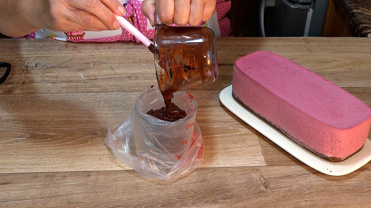 TARTA DE CEREZAS Y CHOCOLATE, RECETA FÁCIL SIN HORNO - Foto 16