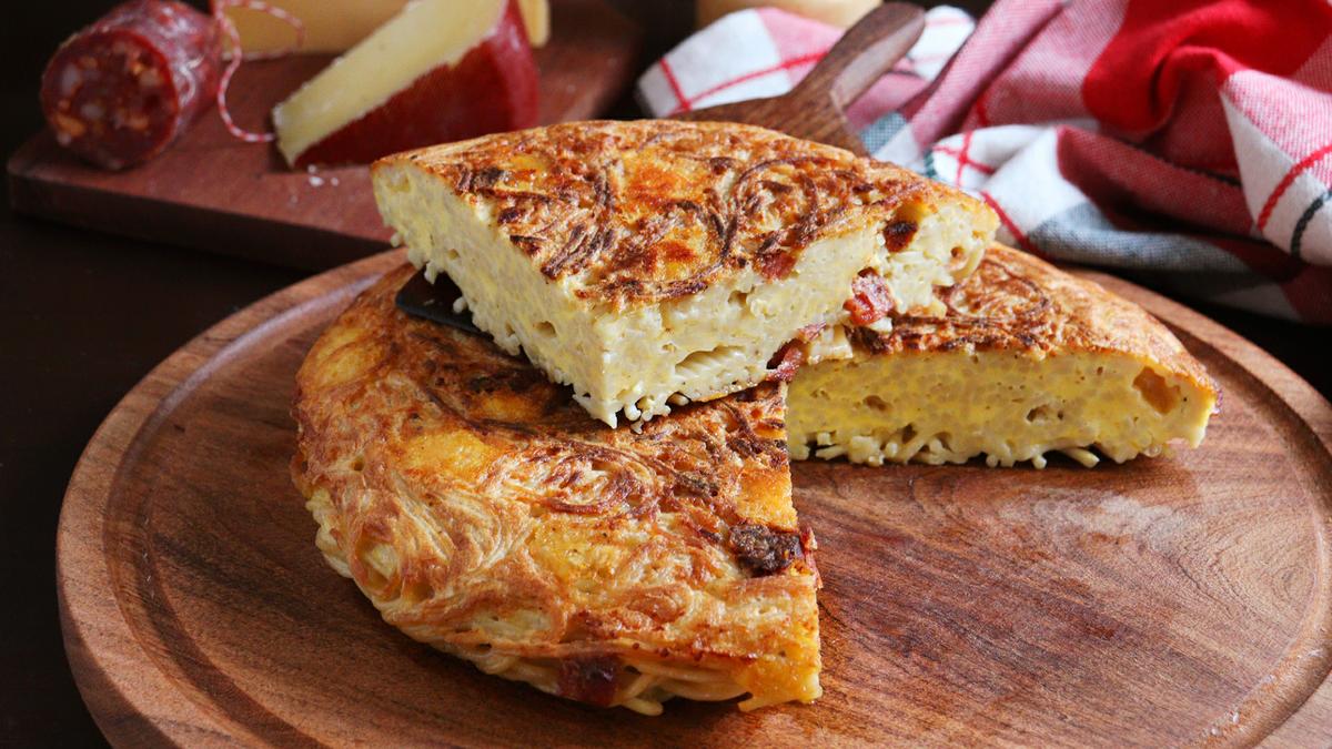 tortilla de fideos fritatta spaghetti
