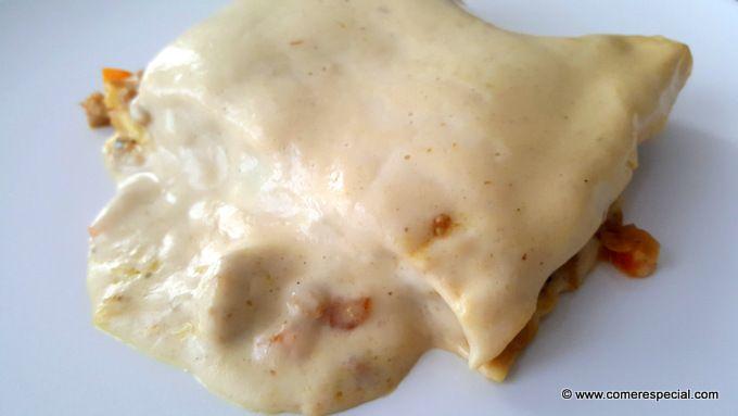 Lasaña de carne y verduras con bechamel