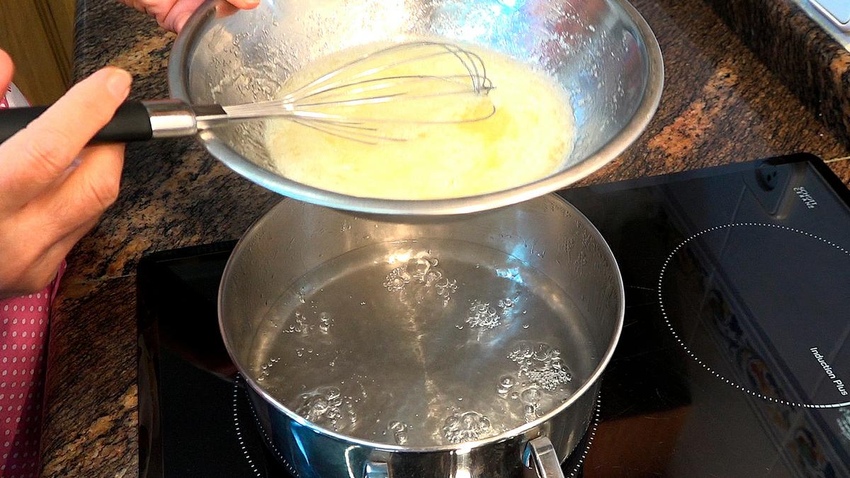 MILHOJAS DE HOJALDRE CON MERENGUE Y CABELLO DE ÁNGEL - Foto 3