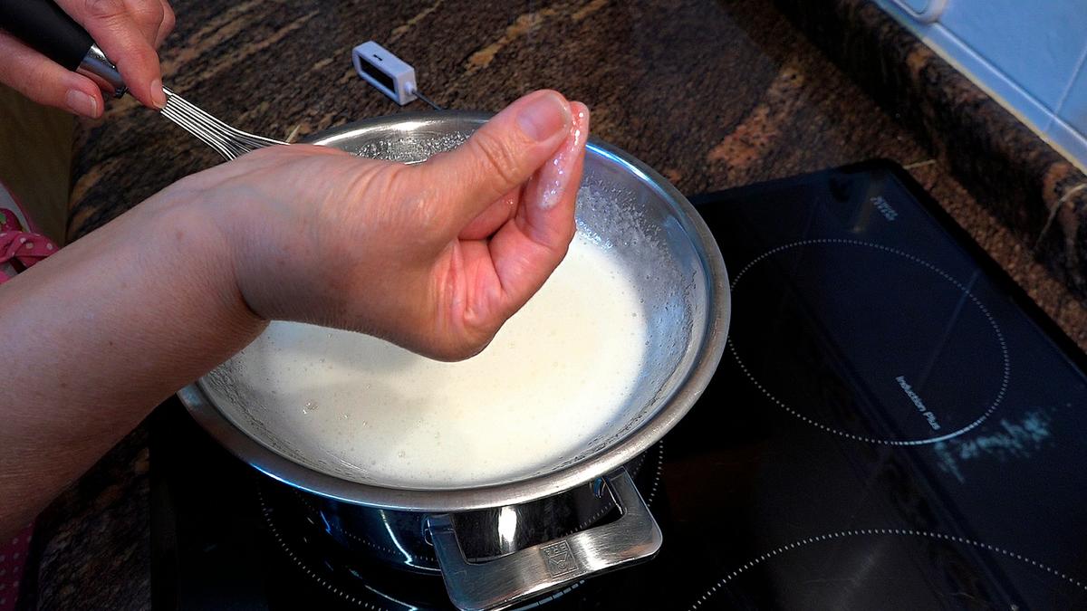 MILHOJAS DE HOJALDRE CON MERENGUE Y CABELLO DE ÁNGEL - Foto 4
