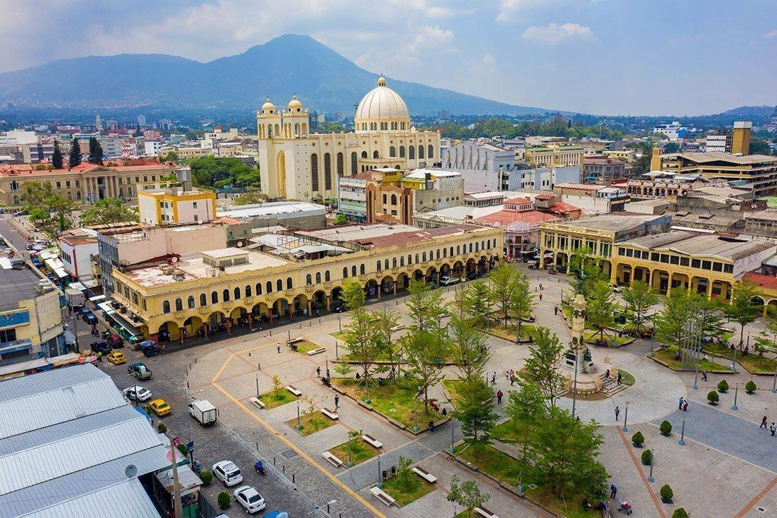 Pontos Turísticos De El Salvador - LIBRAIN