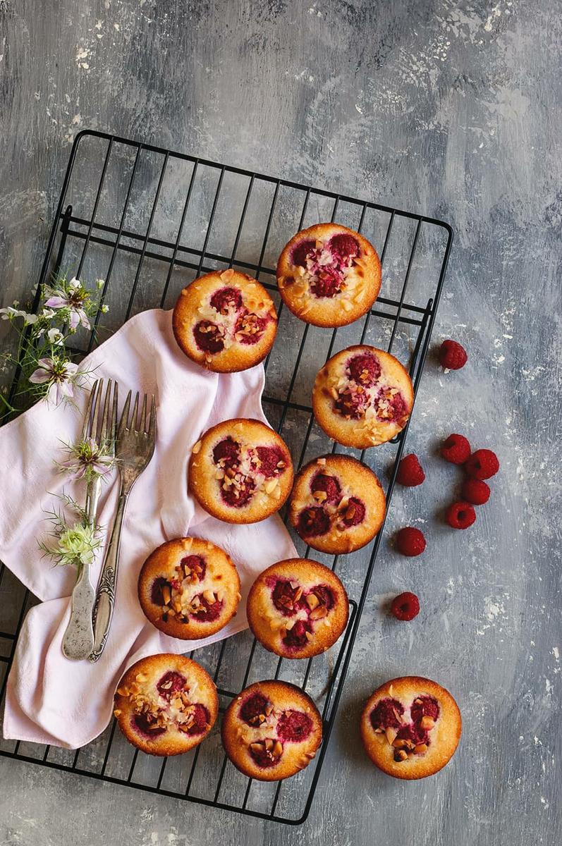 Como hacer de Friands con frambuesas