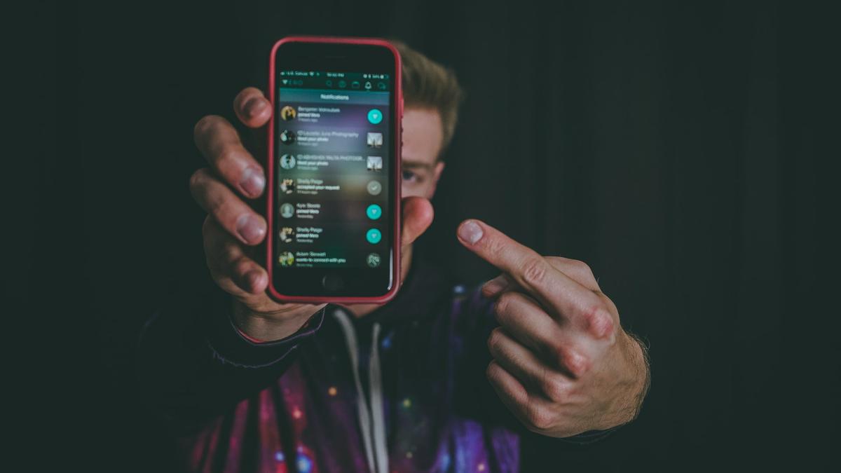 es bueno usar el celular en el gimnasio