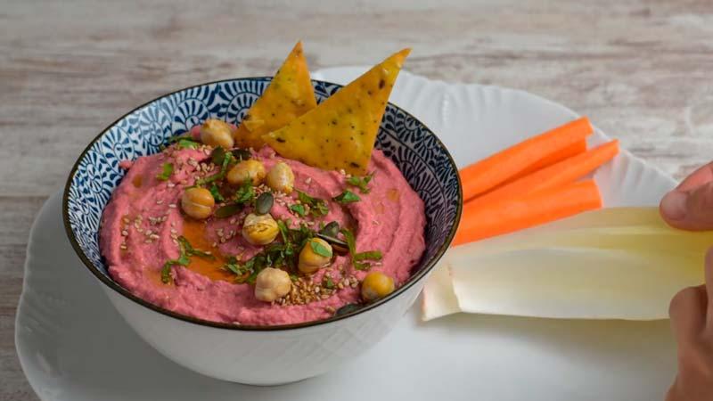 servir las 6 recetas de hummus con crudite o nachos