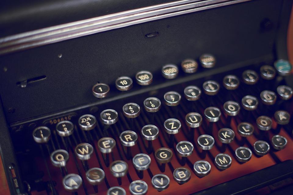 ¿Quién inventó la Máquina de Escribir y en qué año? 1