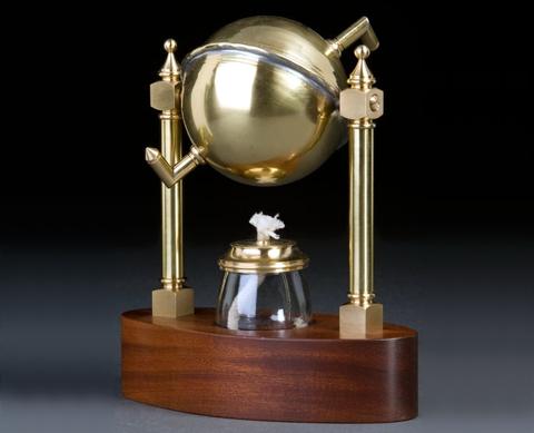 ¿Quién inventó la Máquina de Vapor?¿En qué año? 2