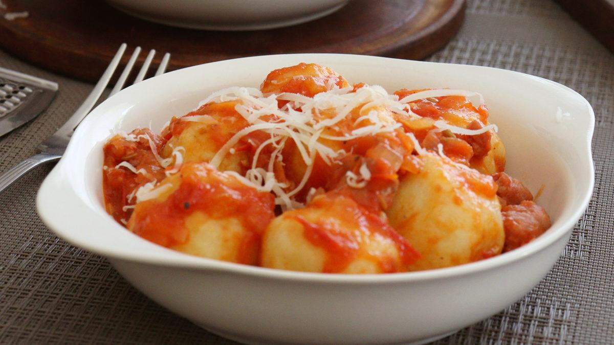 salsa con salchicha ñoquis tuco