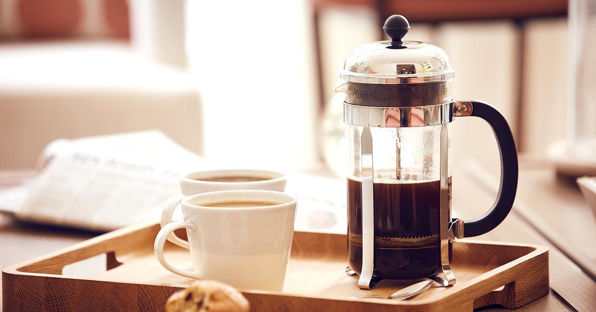 Prensa francesa: preparación del café