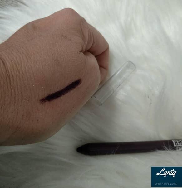 swatches delineador maybelline tattoo morado