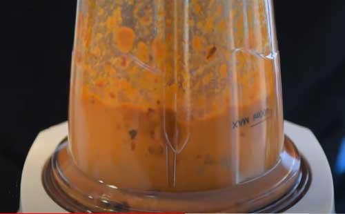 triturar ingredientes para salmorreta