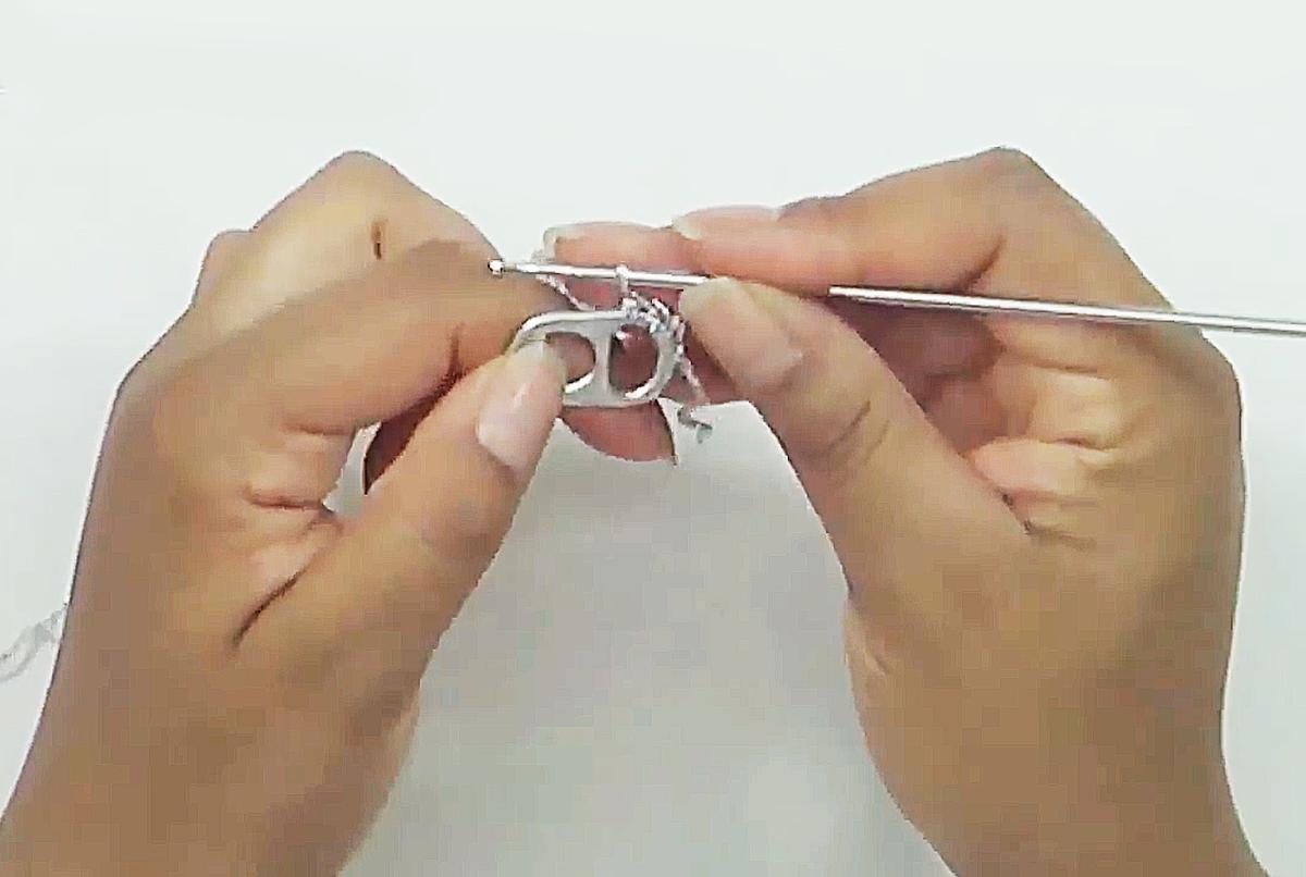 Como hacer Llavero con anillas [Trébol de 4 hojas] (Reciclaje) Ecobrisa 