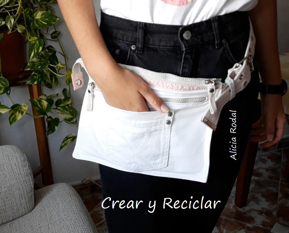 En esta publicación te muestro algunos de los bolsos que hice con diferentes materiales reciclados. Estas son ideas para ti, para vender o para regalar. Espero motivarte para que comiences a transformar tu armario y aprovechar todo lo que tengas a mano.