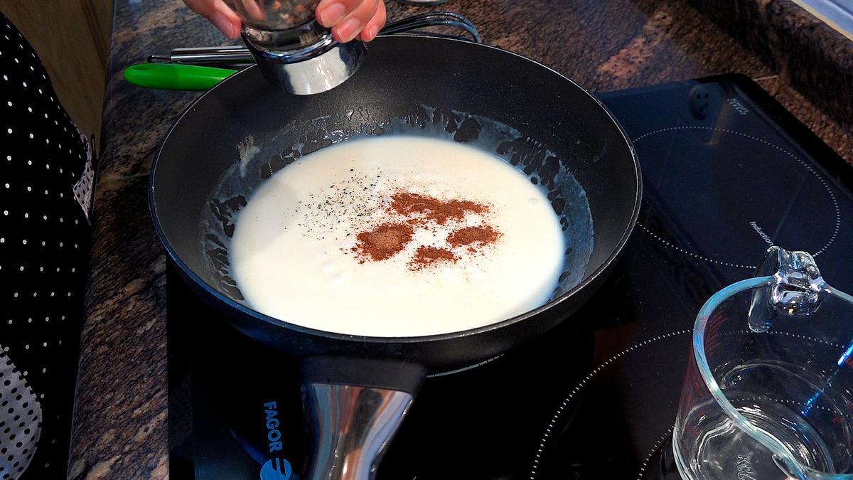 ROLLO DE BERENJENA CON POLLO Y BECHAMEL- Foto 10