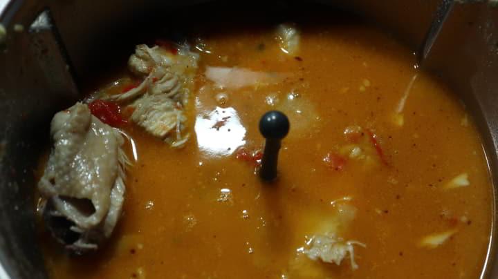 Echamos el resto de los ingredientes y cocinamos