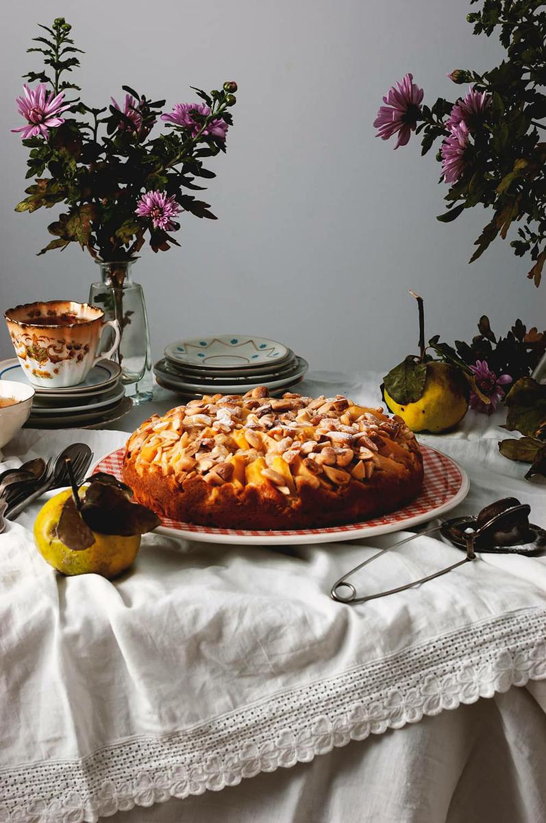 Bizcocho de membrillo con almendra