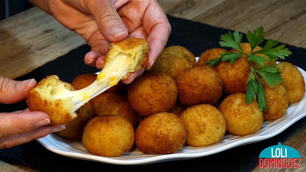 BUÑUELOS DE MAÍZ RELLENOS DE QUESO. ¡IRRESISTIBLES! Una receta fácil y muy rendidora ideal como entrante de comida o cena, para aperitivo, para alguna fiesta con familia o amigos será algo inesperado y tendrás el éxito asegurado