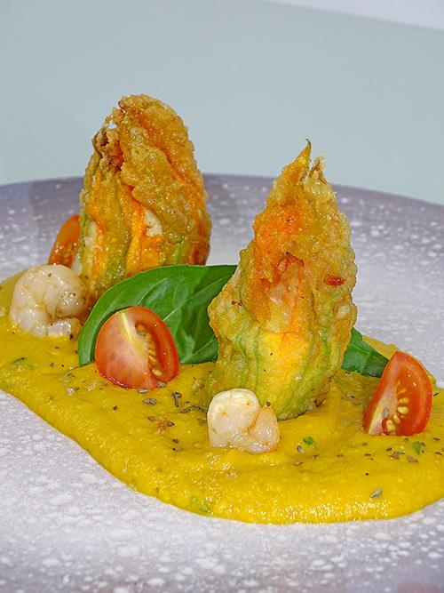 Flores de calabacín rellenas de brandada de bacalao