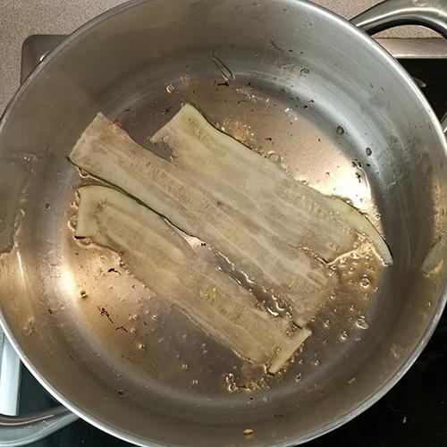 Crema de calabacín con mozzarella fresca - Tiras de calabacín