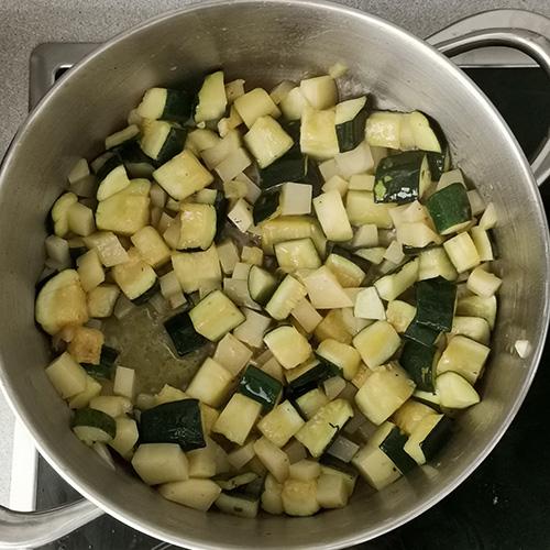 Crema de calabacín con mozzarella fresca - Preparación puré