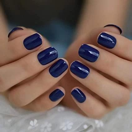uñas azules