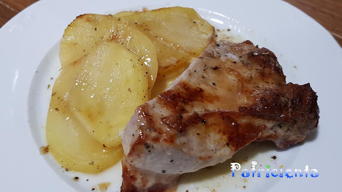 Secreto asado a la miel con patatas