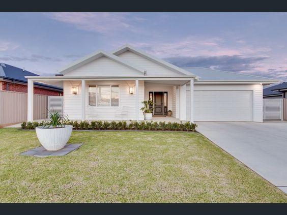 Ideas de casas blancas y modernas con cochera