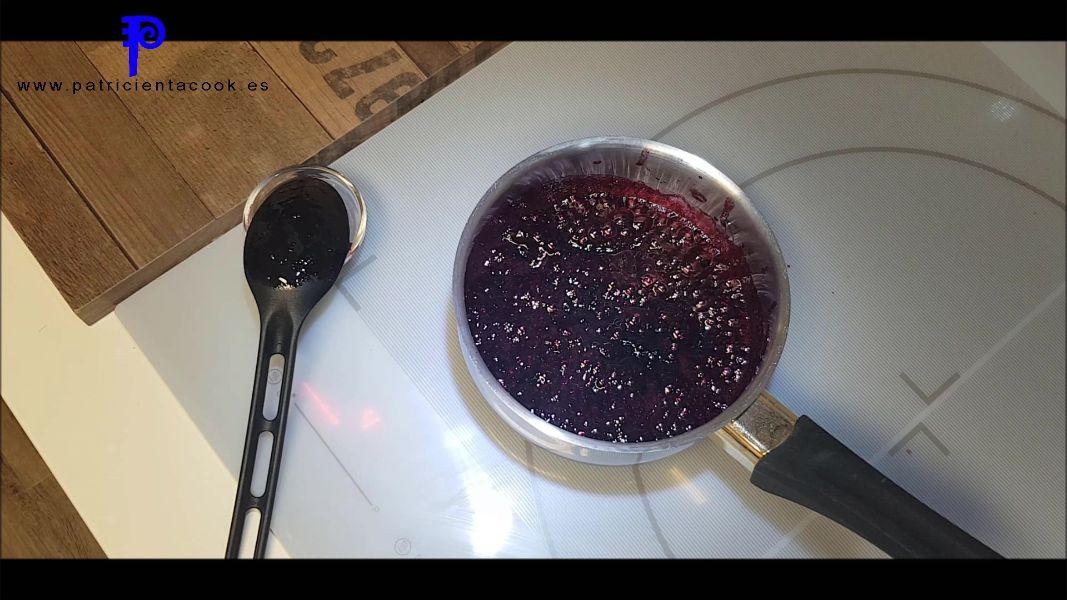 Paletilla de cordero a la griega con salsa de arándanos - patricienta cook