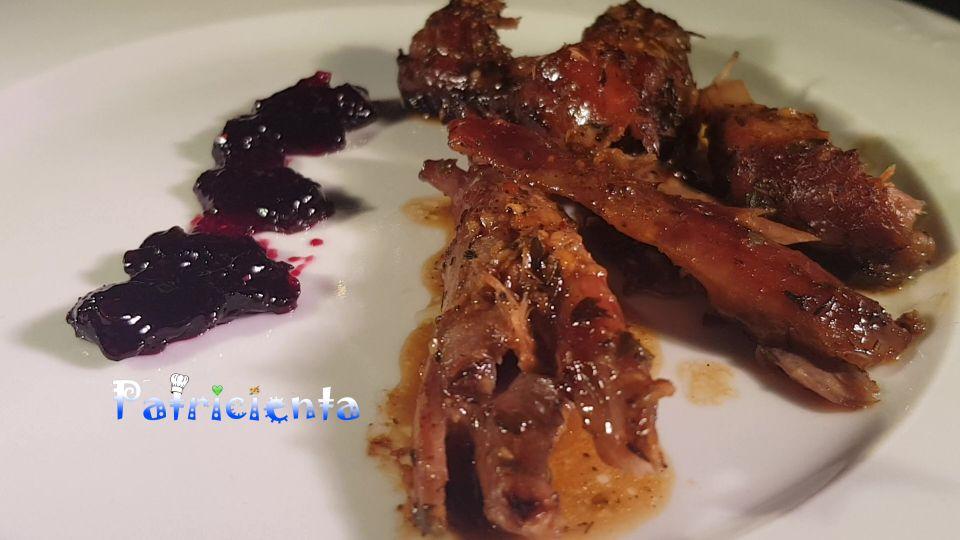 paletilla de cordero a la griega con salsa de arándanos - patricienta cook