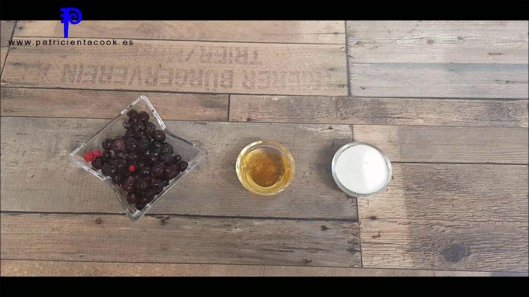 Paletilla de cordero a la griega con salsa de arándanos - patricienta cook