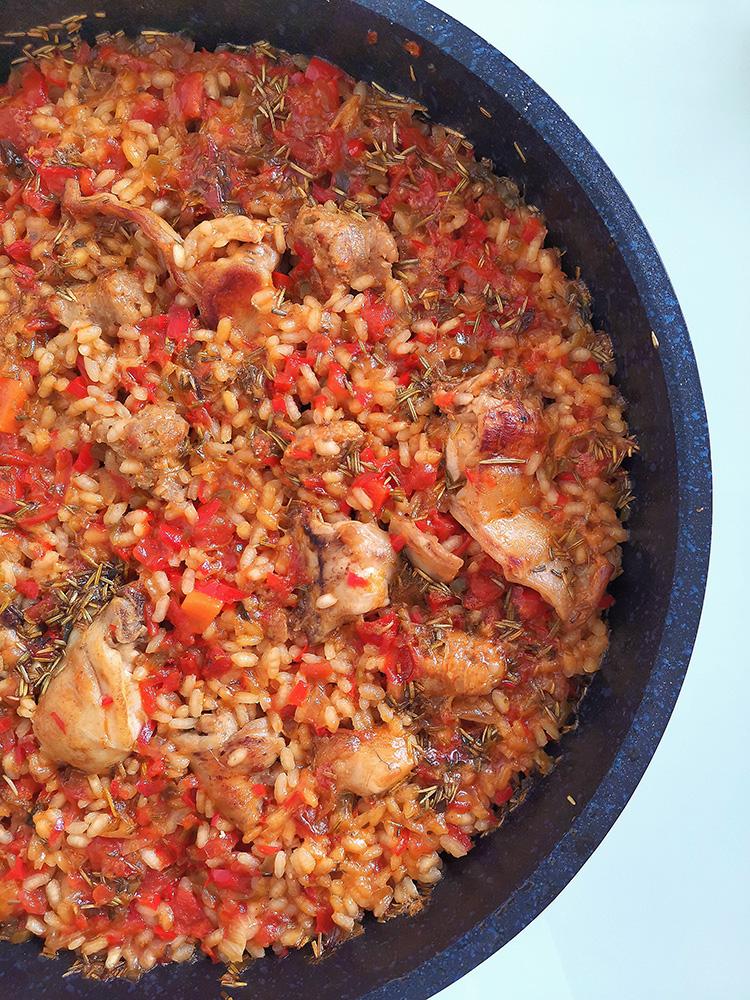 Arroz con conejo y romero