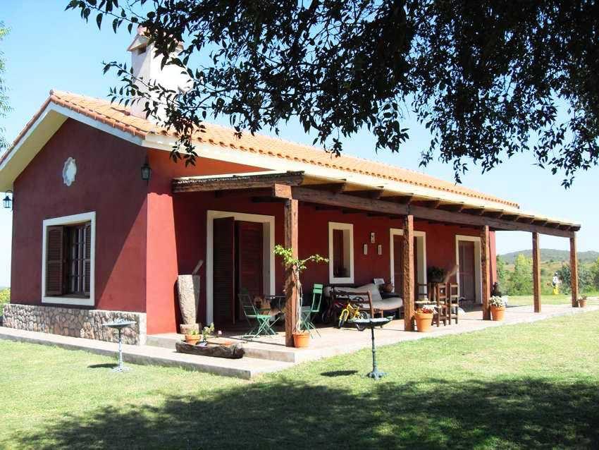 Casas rusticas pequeñas de campo