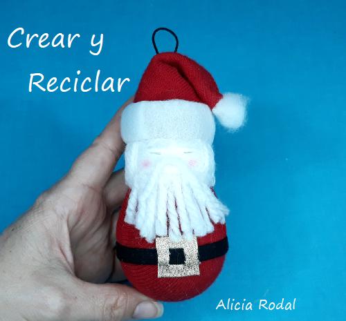 Decoraciones navideñas fáciles con bombillas o bombillos de luz fundidos o quemados, para hacer 3 ideas de adornos, figuras o guirnaldas decorativas para el árbol de Navidad o cualquier otra decoración navideña. Diy