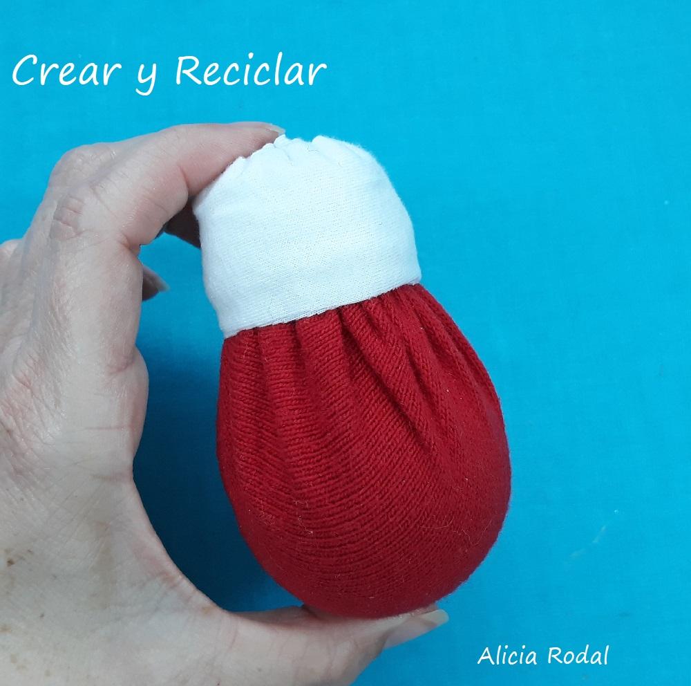 Decoraciones navideñas fáciles con bombillas o bombillos de luz fundidos o quemados, para hacer 3 ideas de adornos, figuras o guirnaldas decorativas para el árbol de Navidad o cualquier otra decoración navideña. Diy