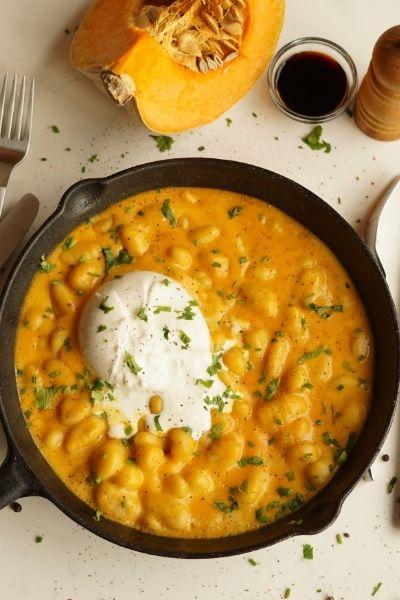 Gnocchi con calabaza y burrata