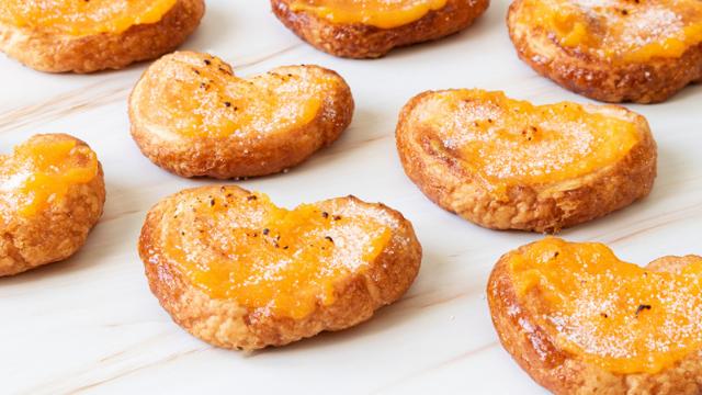 Palmeritas de yema tostada